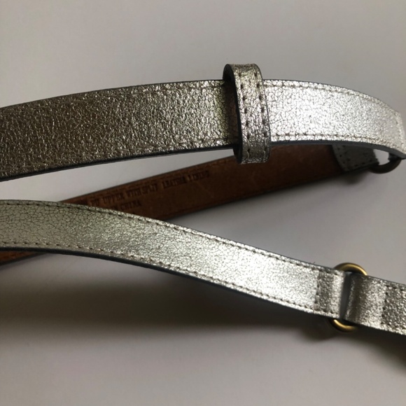 NWT Silver Leather Belt by Gap, MED - Picture 2 of 10